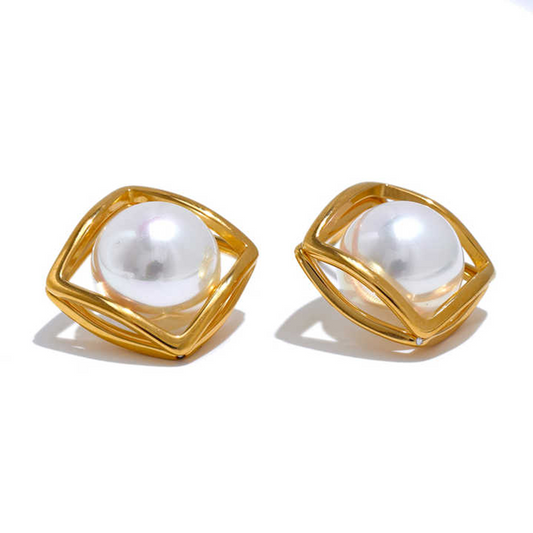 Pearl Ear Studs